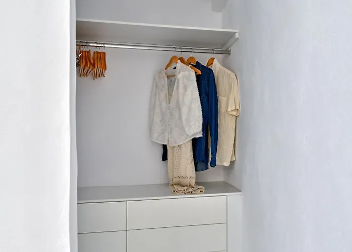 Brunella Paros Casa de Férias *