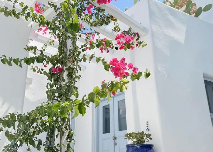 Brunella Paros Casa de Férias *